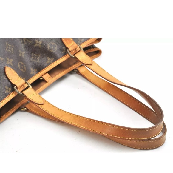 Authentic Louis Vuitton
Monogram Batignolles
Horizontal Tote Bag - Picture 5 of 16